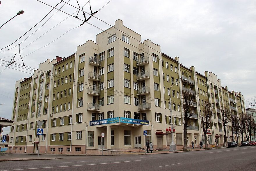 Дом-коммуна на проспекте Ленина в Гомеле