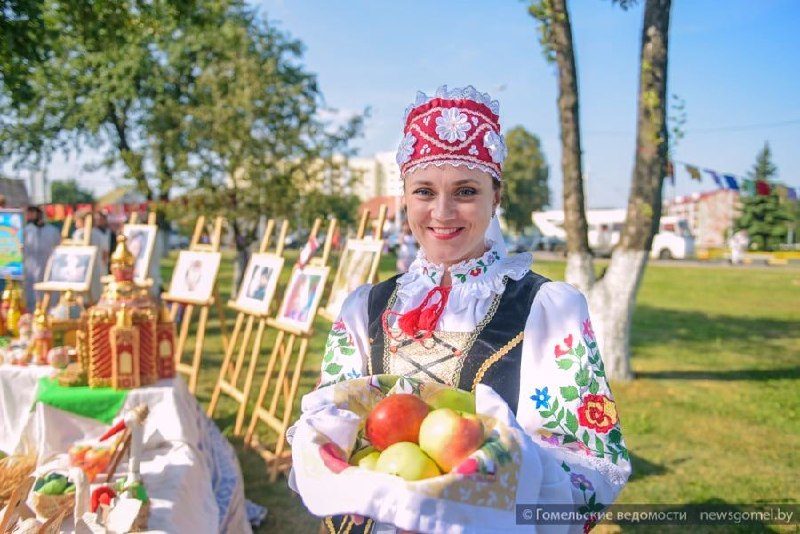 Яблочный Спас в Советском районе: освящение плодов и праздничное гуляние