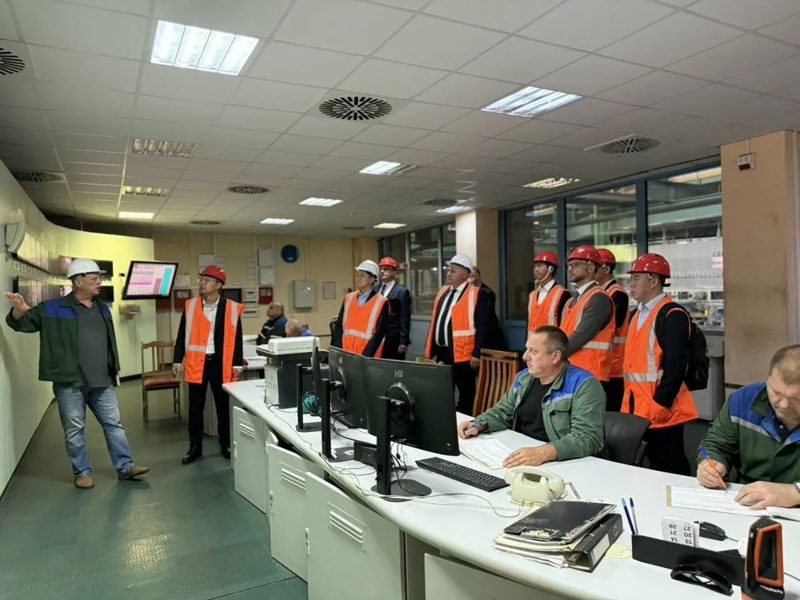Китайская CITIC Construction изучила производство Гомельстекла