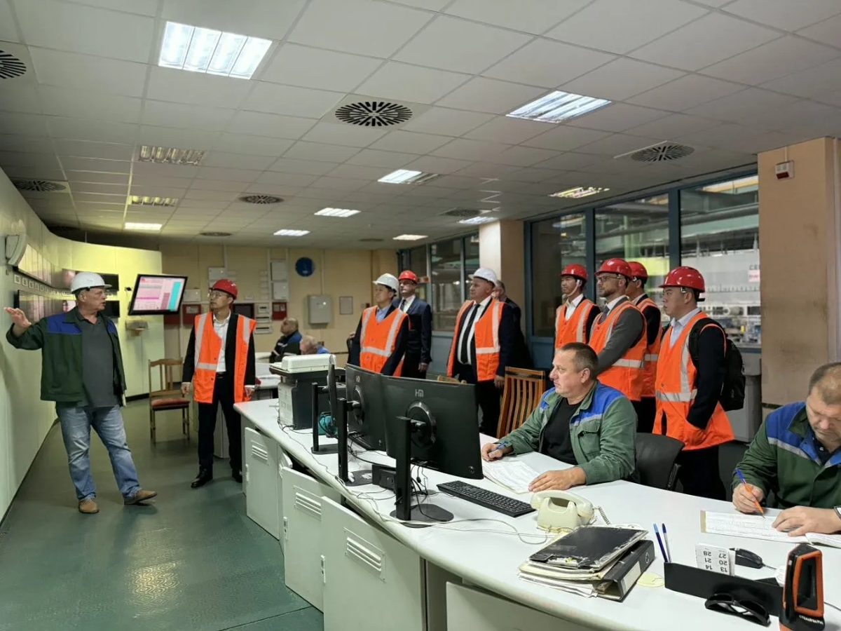 Китайская CITIC Construction изучила производство Гомельстекла