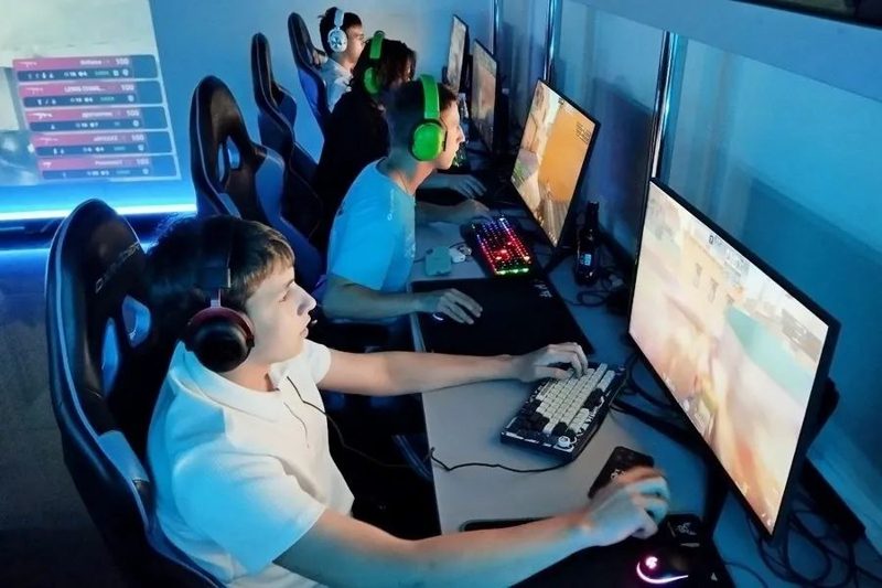 В Гомеле областные профсоюзы организовали турнир по киберспорту