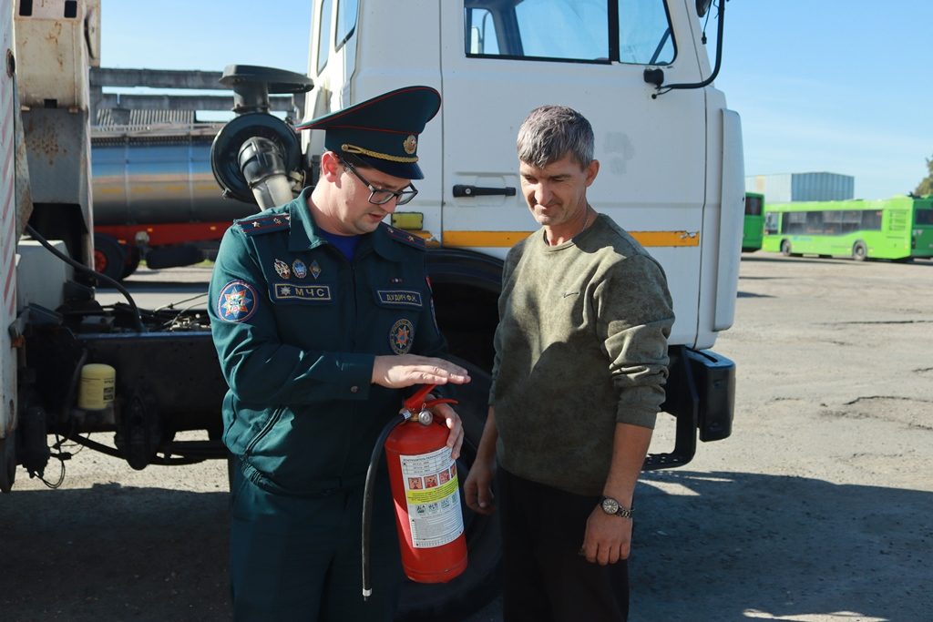 В Житковичском районе водителям рассказали о безопасности автомобиля