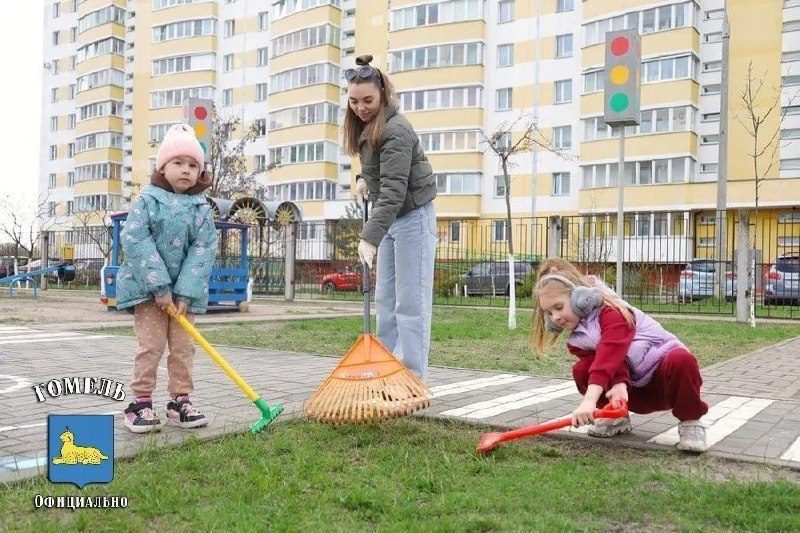 Гомельчане участвуют в областном субботнике