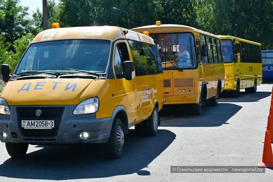 В Гомельском районе определяют лучшего водителя школьного автобуса
