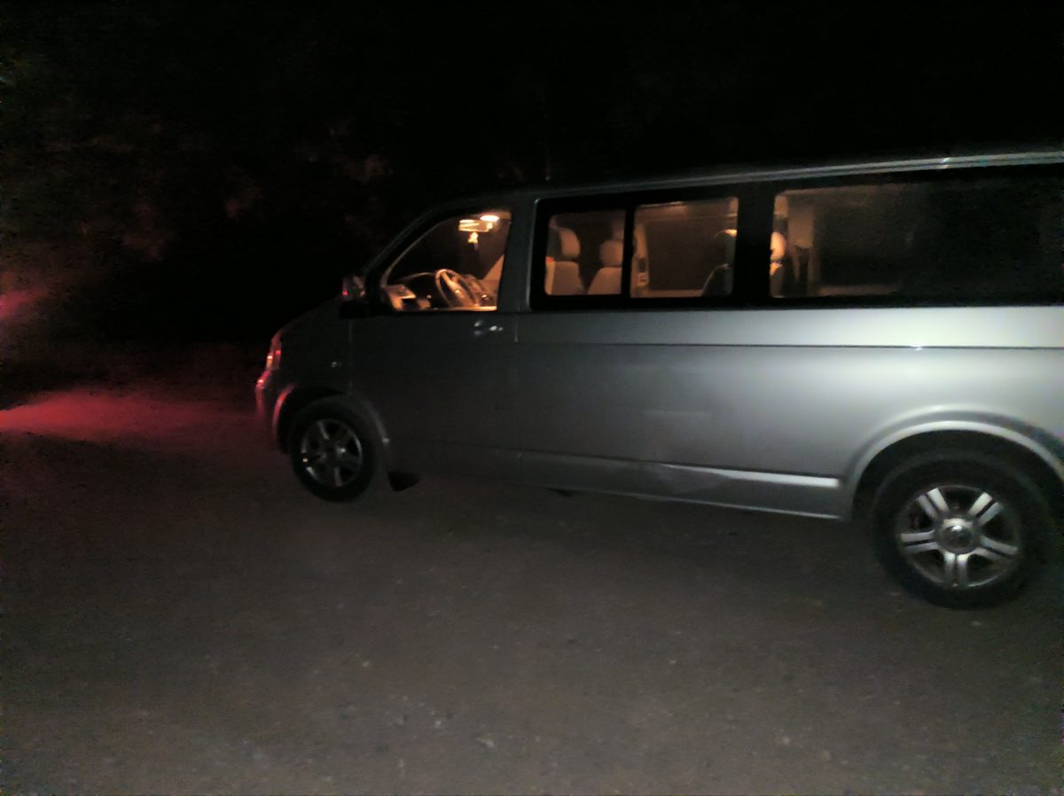 В Калинковичском районе спасатели помогли буксировать два застрявших автомобиля
