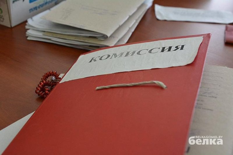 Гомельчанин 10 лет незаконно получал пособие по уходу за матерью