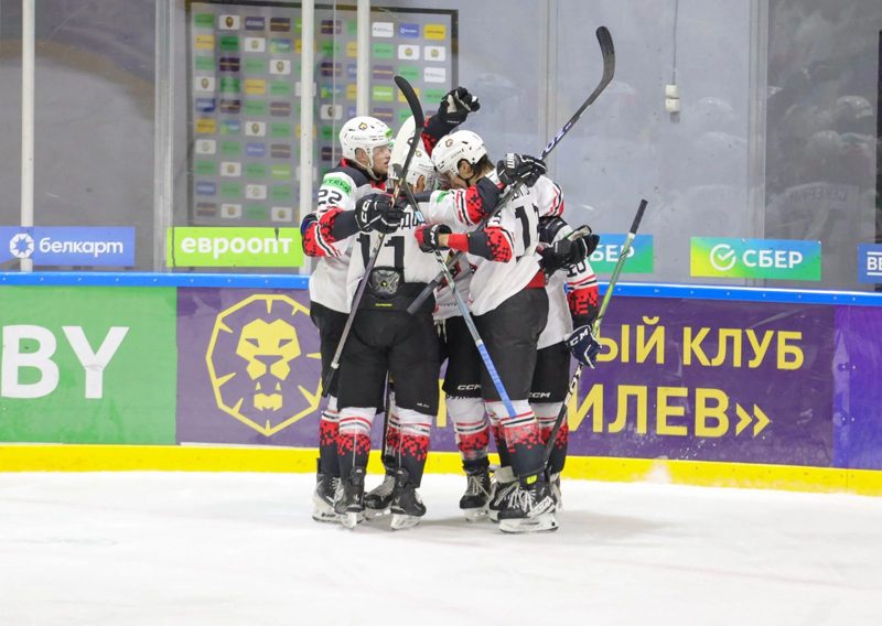 ХК «Гомель» в гостях обыграл «Могилев» 5:1, хет-трик оформил Гайдамак
