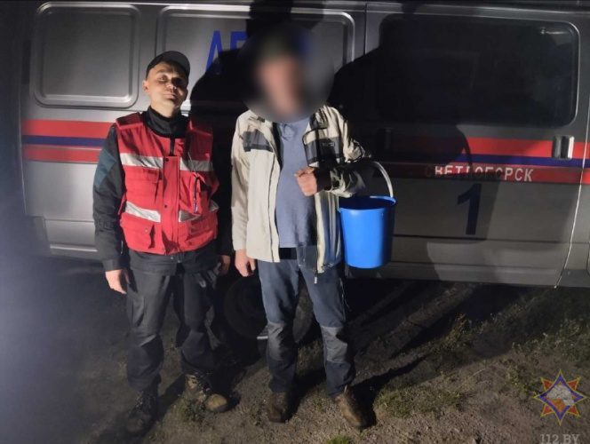 В Светлогорском районе спасатели нашли заблудившегося в лесу мужчину