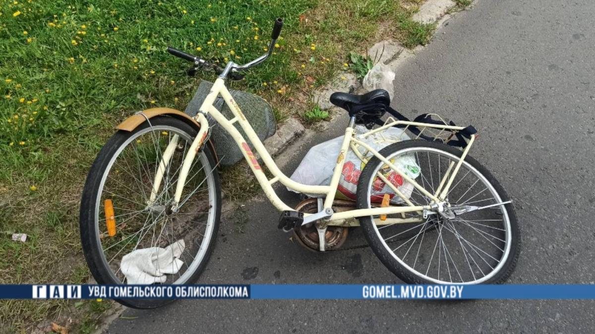В Гомеле велосипедистка погибла под колесами автомобиля