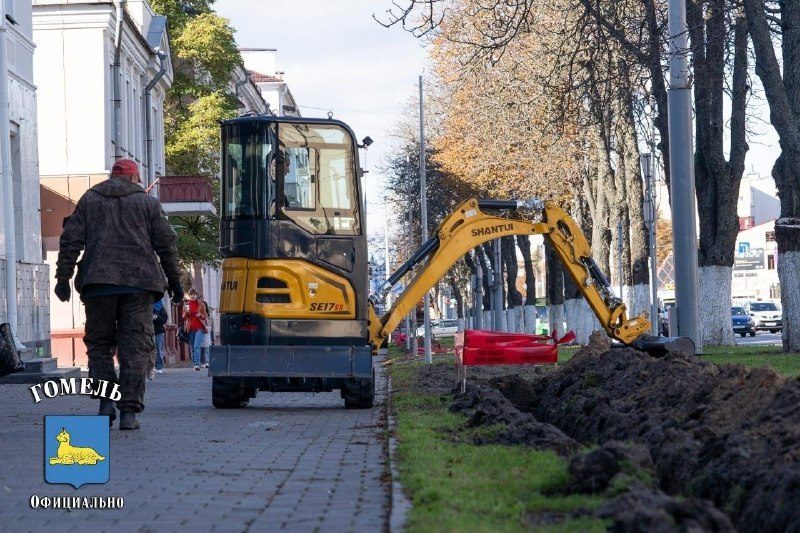 На улице Советской устанавливают дополнительное освещение для пешеходов