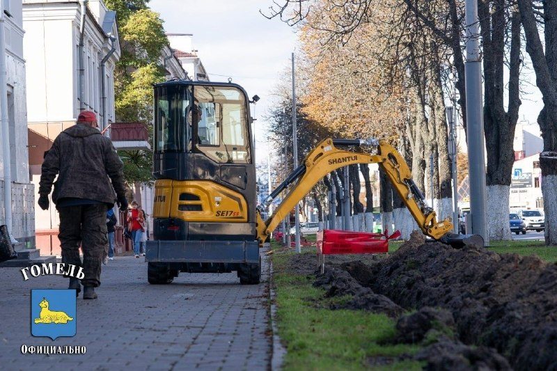 На улице Советской устанавливают дополнительное освещение для пешеходов