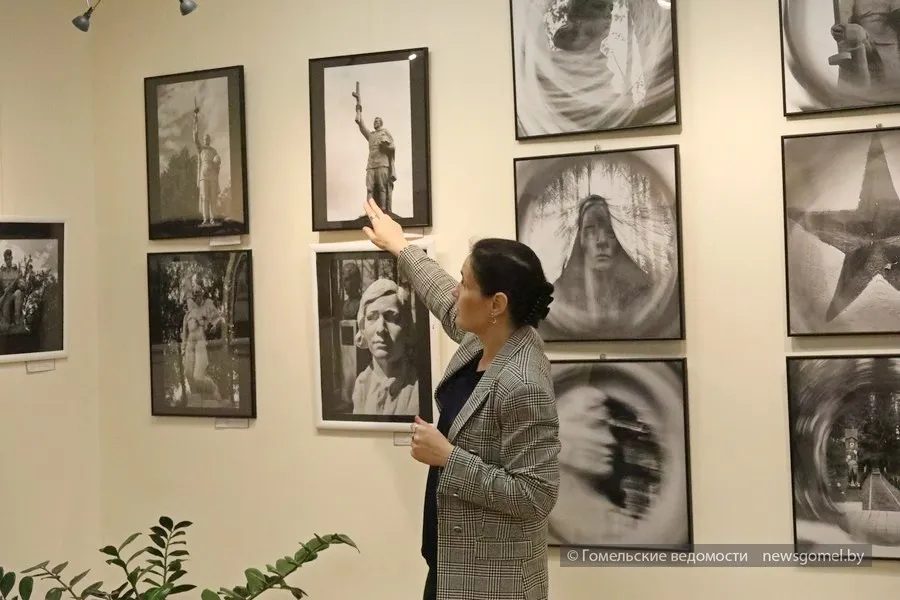 В Музее истории печати и фотографии открылась выставка памятников войны