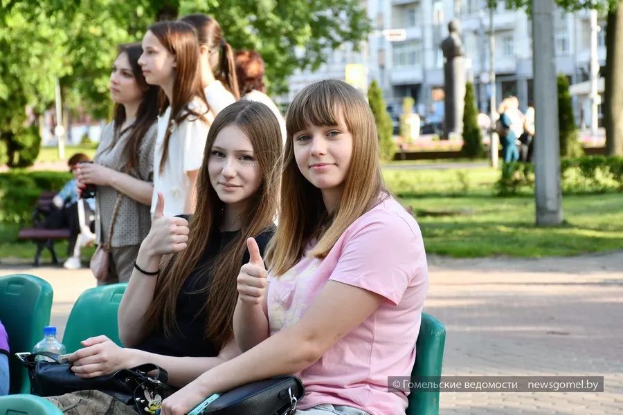 В Гомеле обновили молодёжную площадку в сквере Громыко