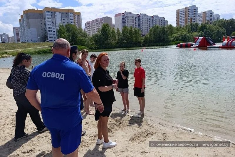 В Гомеле субъекты профилактики провели беседы с отдыхающими Центрального района