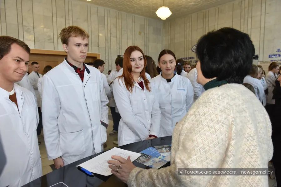 Медицинский университет организовал ярмарку вакансий для студентов
