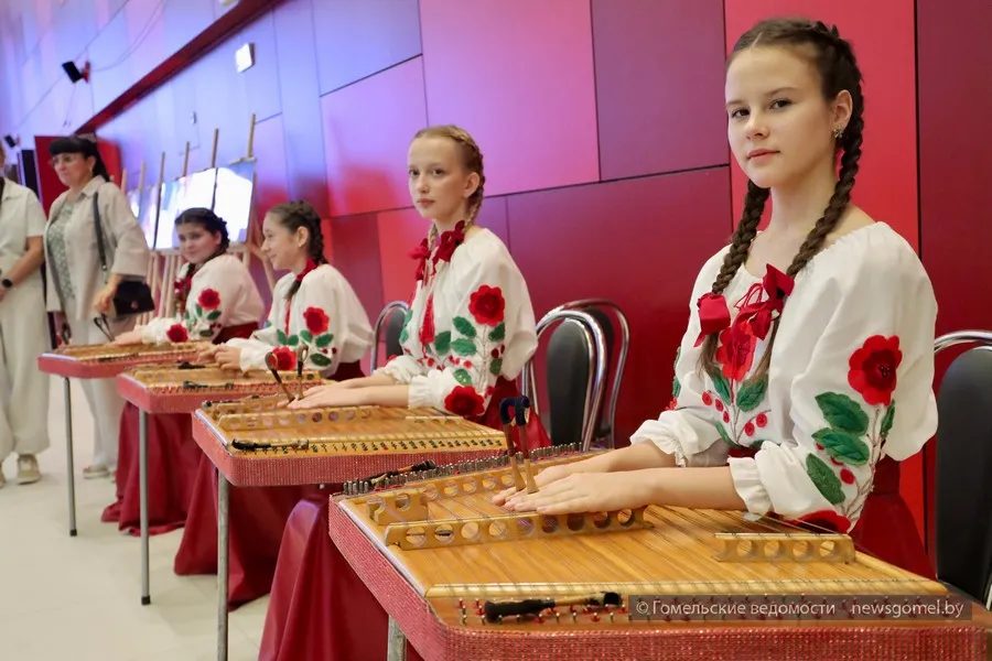 В Гомеле открыли выставки о единстве белорусов