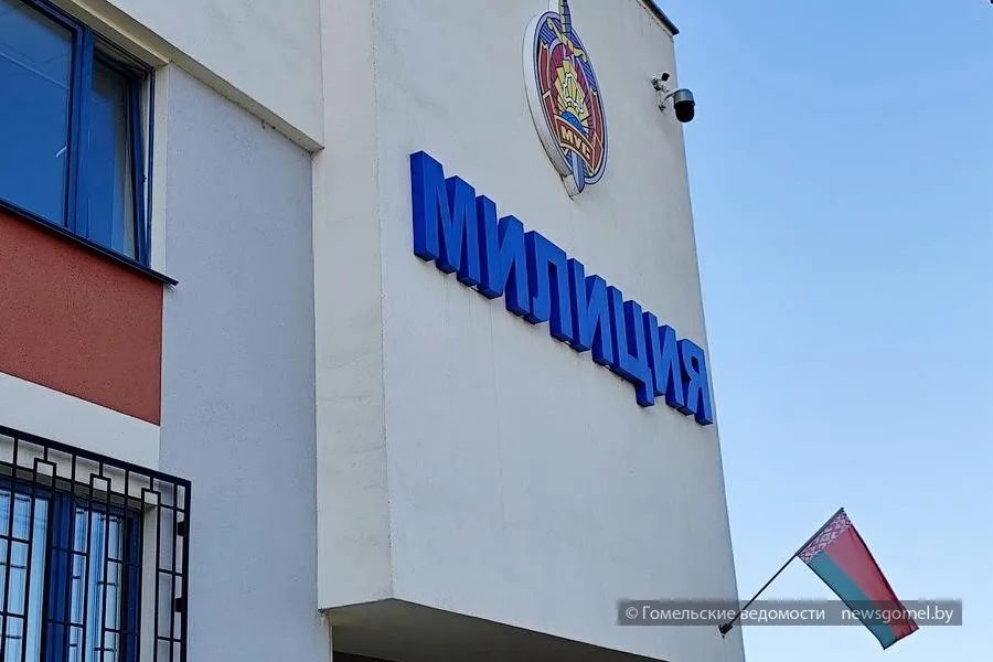 Гомельчанка попыталась дать взятку участковому — возбуждено уголовное дело