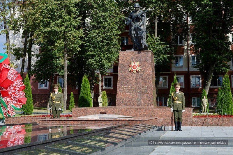 У Вечного огня почтили память героев войны