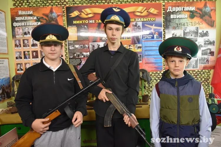 В школе Терешковичей музейная комната военной славы хранит память о войне