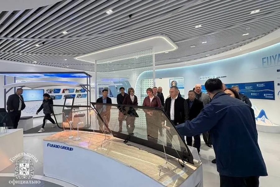 Гомельская делегация посетила компанию Fuyao Group Changchun в Китае