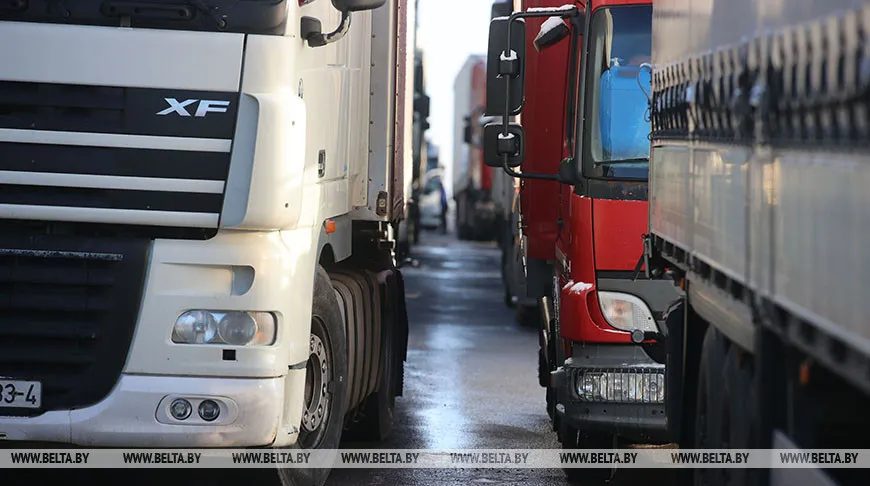 Беларусь вводит запрет на вывоз промышленных товаров на полгода