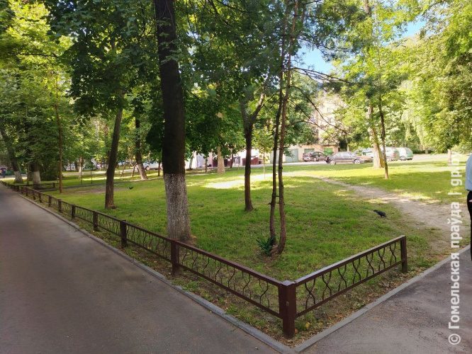 Комиссия облсовета осмотрела дворы Центрального и Железнодорожного районов Гомеля