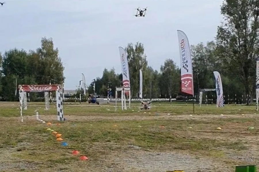 В Гомеле прошёл решающий этап чемпионата по дрон-рейсингу