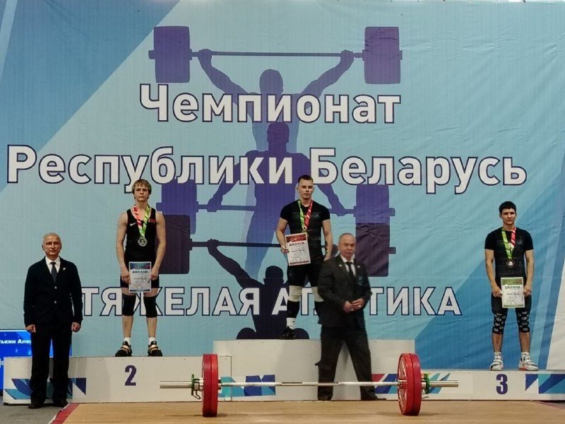 Гомельчанин завоевал серебро чемпионата республики по тяжелой атлетике