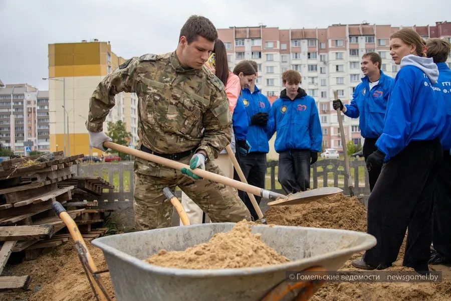 В Гомеле благоустроили территорию храма иконы Божией Матери