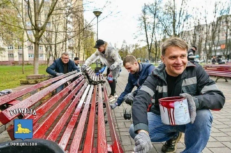 Гомельчане участвуют в областном субботнике — фото 2