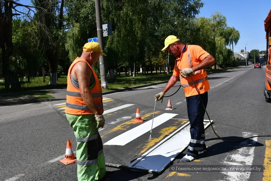 Перед школой обновят дорожную разметку в Гомеле
