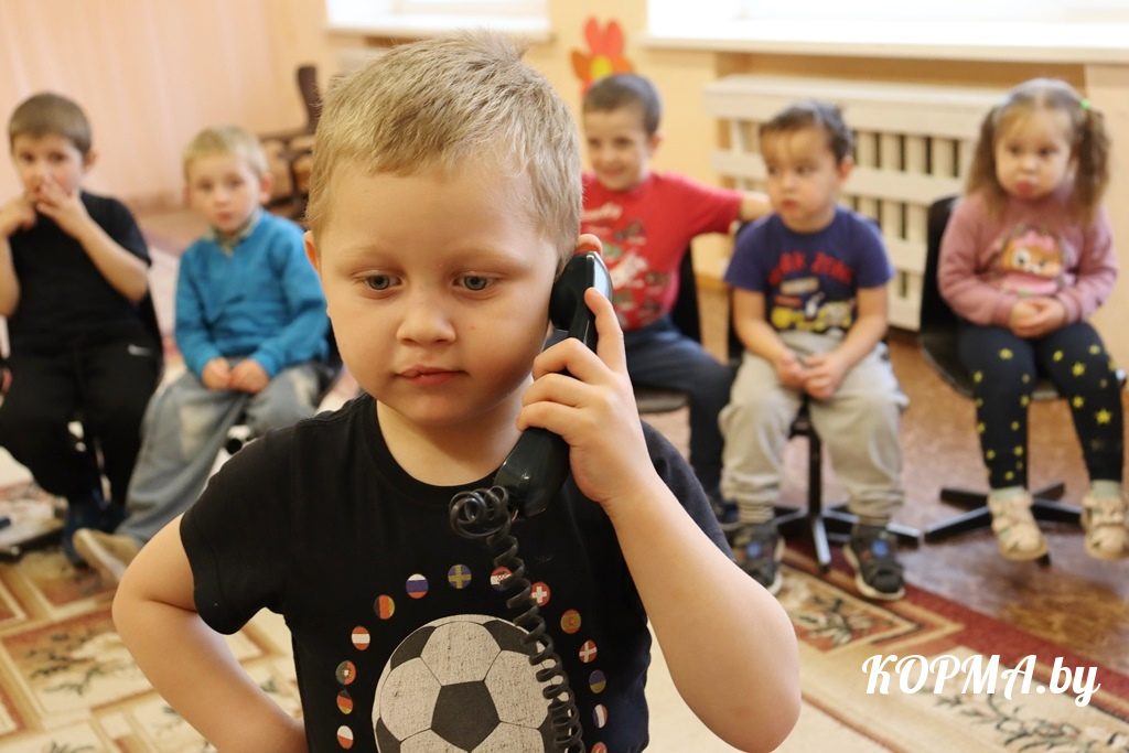 Спасатели рассказали дошкольникам Хизова о правилах пожарной безопасности