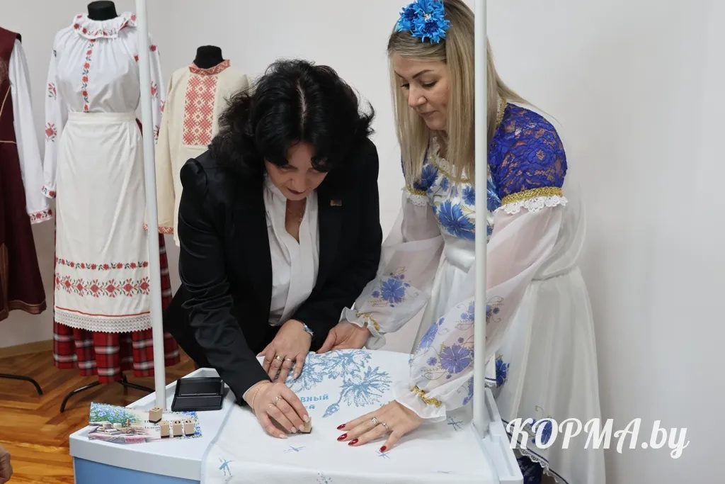 В Корме открыли интерактивный фолк-музей «Льняная карусель»