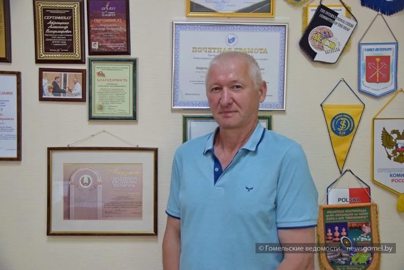 35 лет в поиске талантов: как гомельский тренер развивает спортсменов с нарушениями слуха