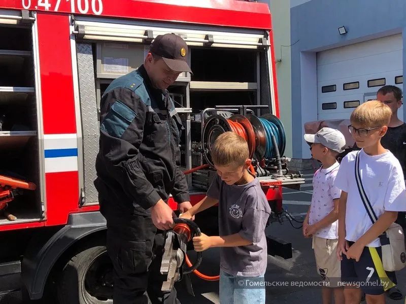 Школьников научили действовать при чрезвычайных ситуациях
