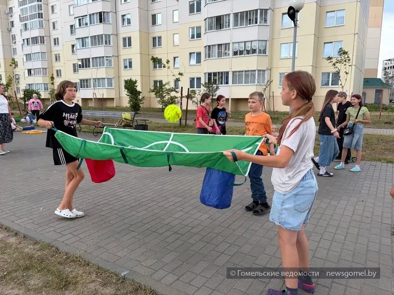 В микрорайоне Хутор прошёл музыкальный пикник для детей и родителей